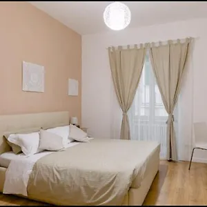 Apartamento Charming 25