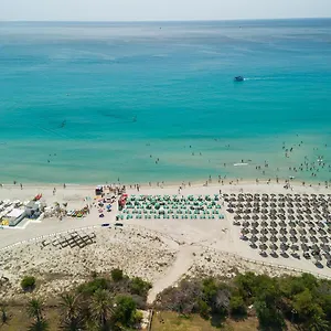 *** アパートホテル Palm Village イタリア